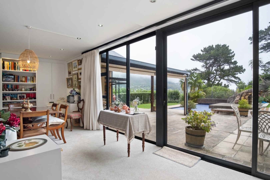 6 Bedroom Property for Sale in Kenrock Country Estate Western Cape